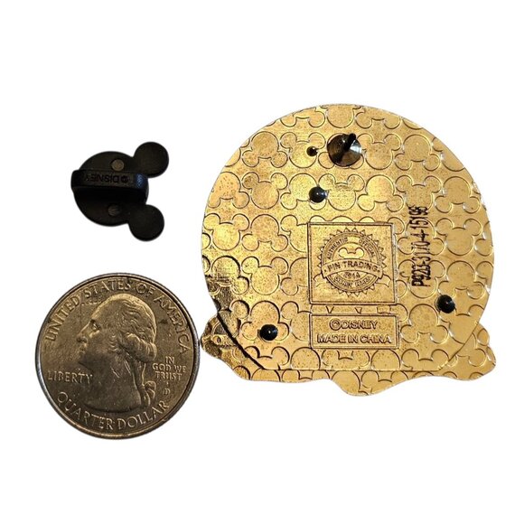 Disney Mickey and Minnie Pins As Mary Poppins And Bert, 2 Pin Set - Picture 5 of 6